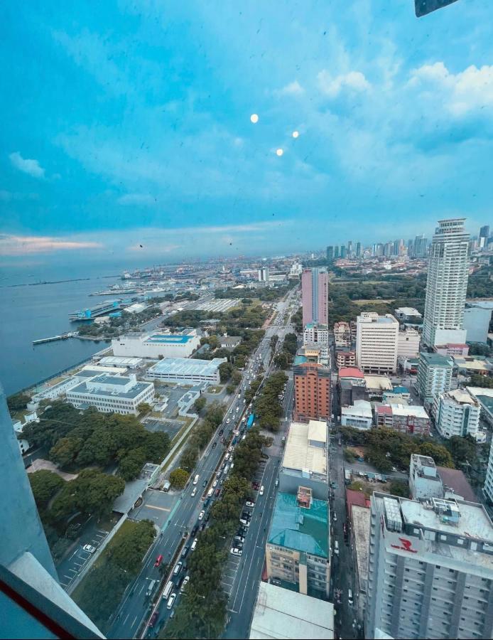 마닐라 Pearl Of The Orient Tower, In Front Of Us Embassy 아파트 외부 사진
